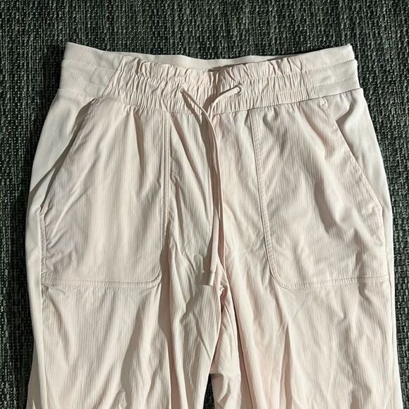 Lululemon Beyond the Studio Jogger - Picture 3 of 10